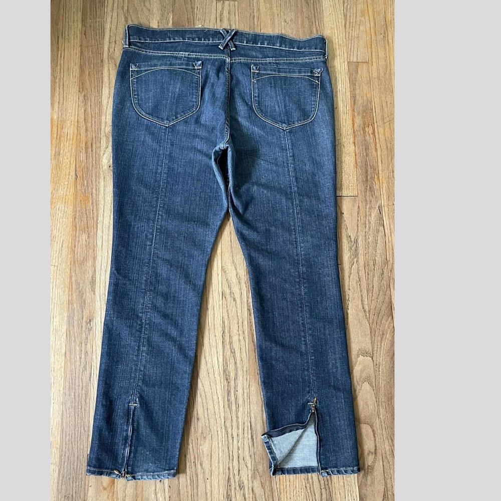 Old Navy High Rise  jeans Size 18 ankle zip back